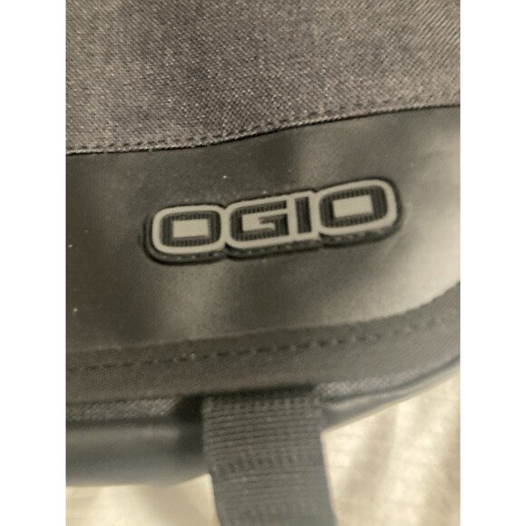 Ogio Laptop Computer Messenger Bag Gray 16" x 11" X 4” Adjustable Strap - Picture 5 of 12